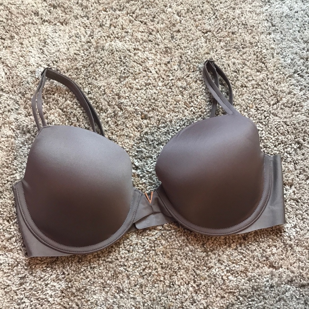 Victoria Secrete Bra 34D